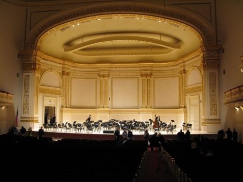 1024px-Carnegie-hall-isaac-stern