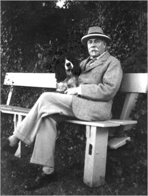 8db5d1b09fbe4d1ea58df7cac94e06d8